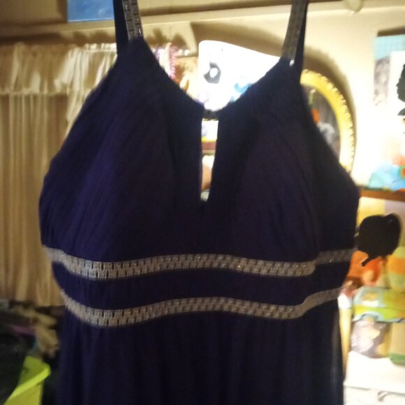 Woman's Formal Gown by Bill Levkoff - Picture 1 of 6